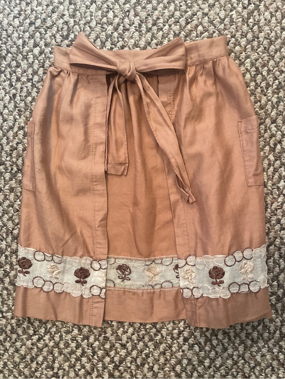 Vintage Brown Embroidered Apron - Picture 5 of 6